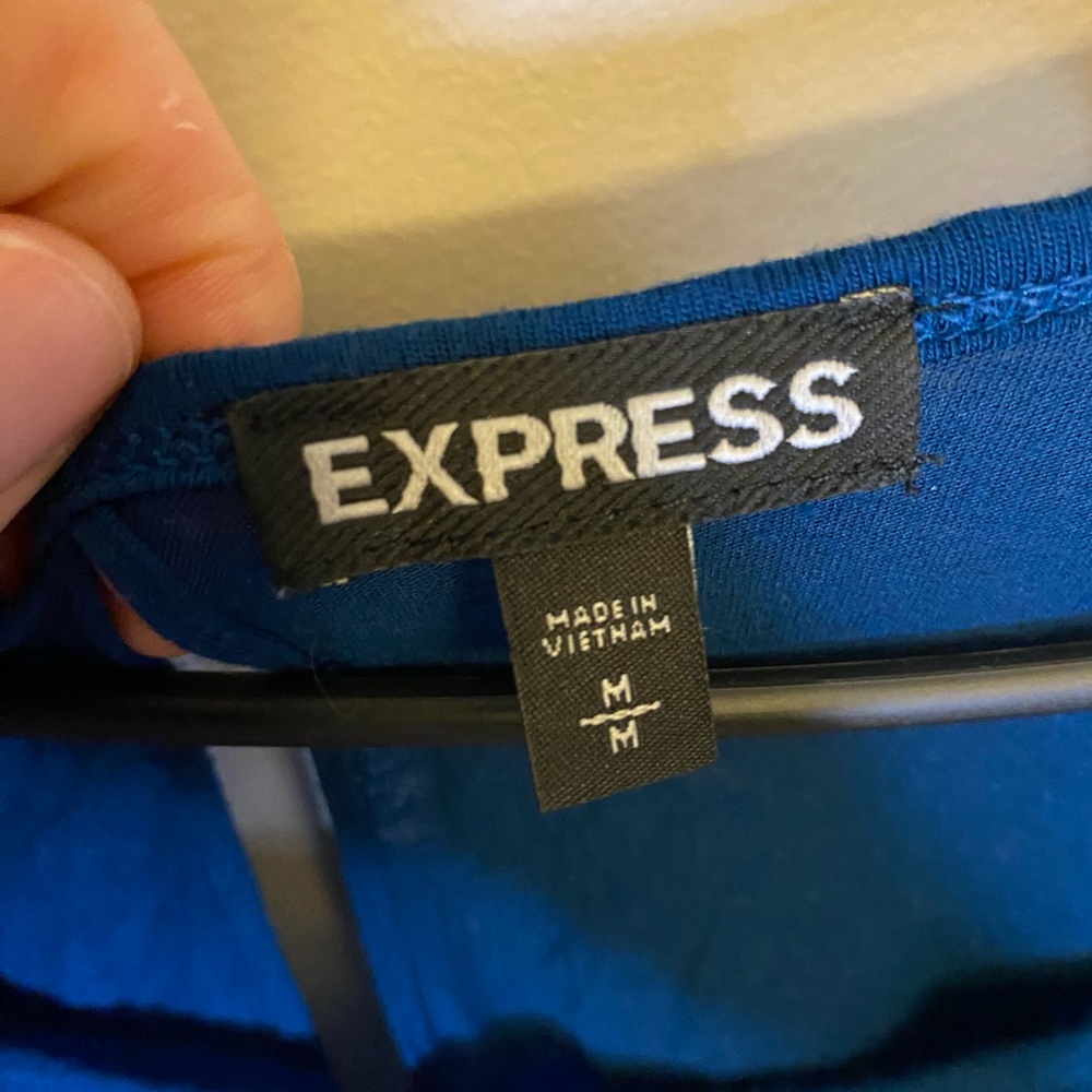 EXPRESS blue flyaway shirt - Picture 3 of 5